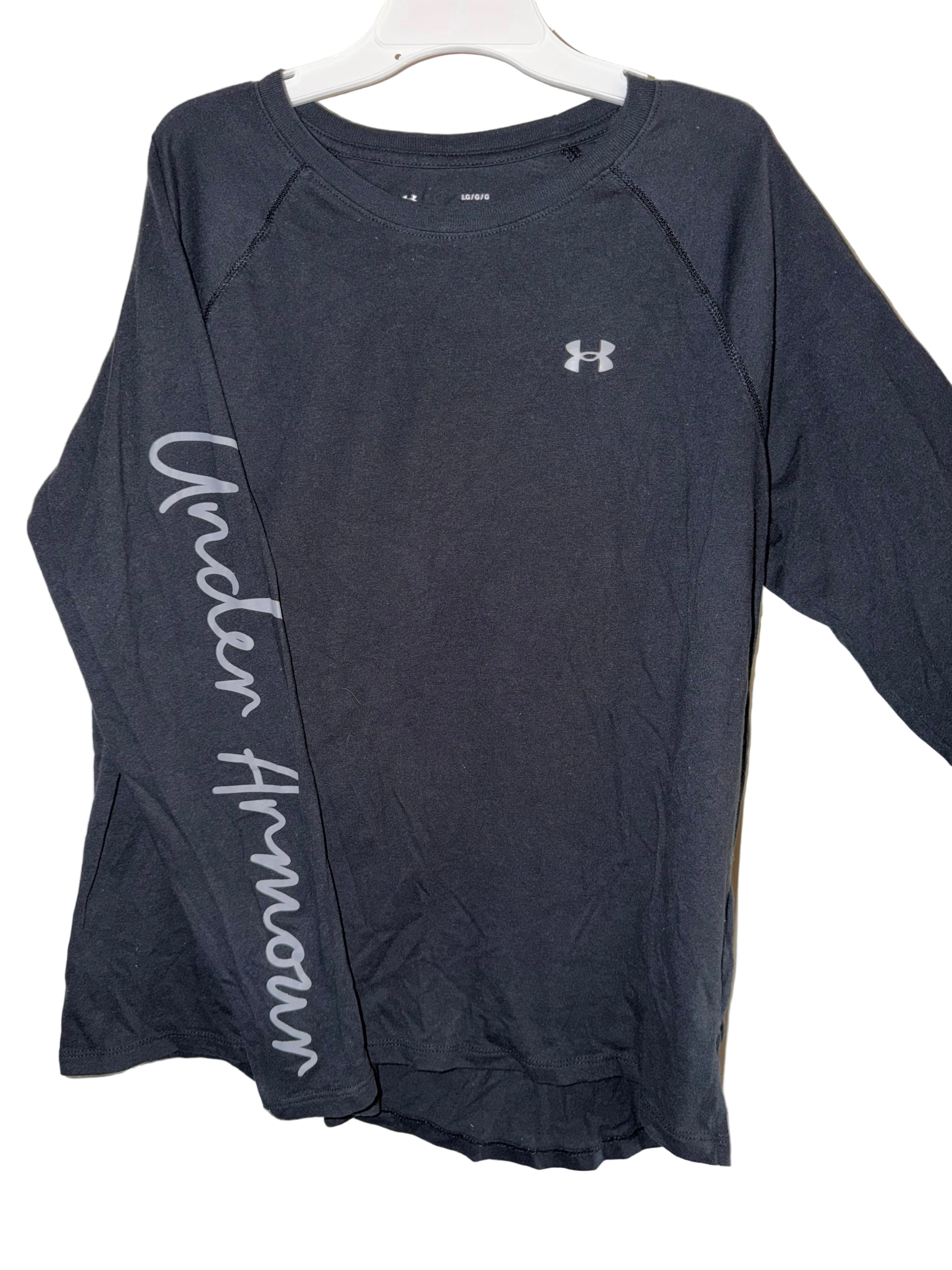 Women’s UA Shirt Size L